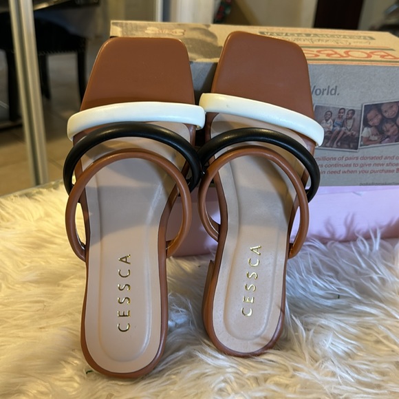 LOW HEEL FLAT SLIPPERS SIZE 6 NEW NEVER WORN - Picture 3 of 4